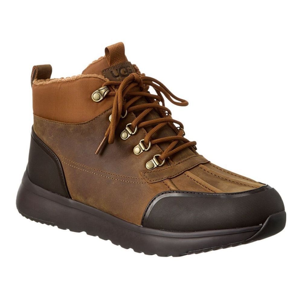 UGG Finnick Leather Boot in Chestnut NWOB Size 9